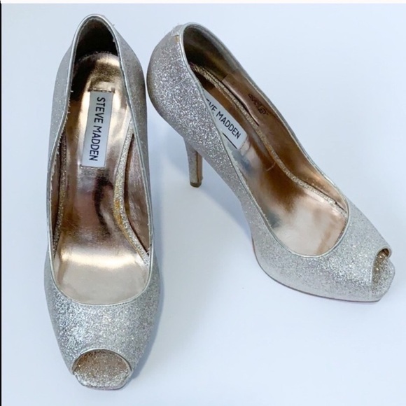 Steve Madden Gold Peep Toe Platform Heels - Picture 1 of 9